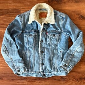 Levi's Light Blue Denim Jacket with Cream Sherpa XS Men / M Women’s